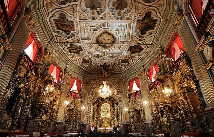Resultado de imagem para igreja São Francisco de Assis e para a Basílica Nossa Senhora do Pilar, em Ouro Preto