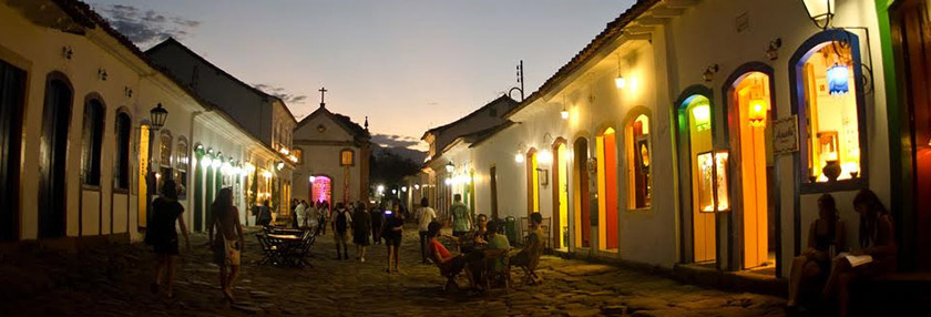 10 destinos com clima de romance no Brasil