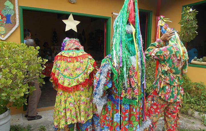 Folia de Reis movimenta o espao!