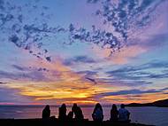 Contemplao do nascer do sol no morro do careca em Balnerio Cambori, SC