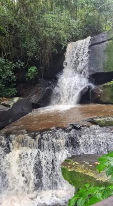 Cachoeira tem fácil acesso no Vale dos Figos