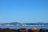 Vista do litoral norte de Florianópolis