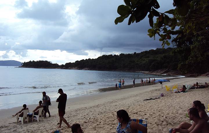 Bela Praia, com Direito at  Tornado...