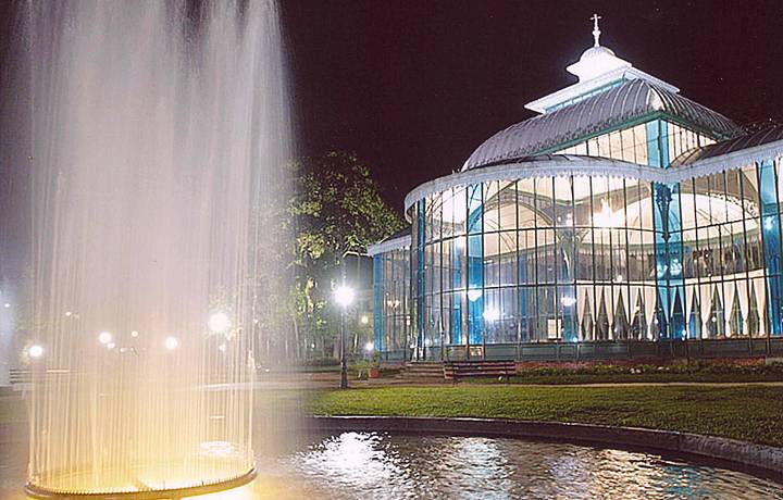 Palcio de Cristal  cenrio de eventos culturais 