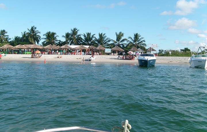 Travessia de barco para a ilha