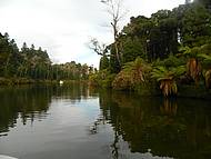 Pedalar nesse lago  uma delcia