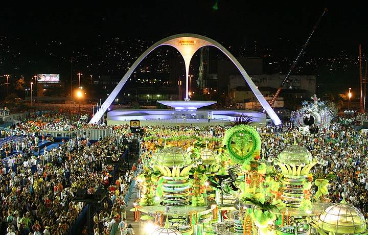 Passarale do Samba  visitada pelos turistas at mesmo fora do Carnaval