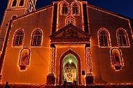 Catedral de Guarapuava com decorao no Natal 2013 !