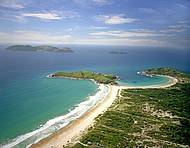 Praia do Per, em Cabo Frio (RJ)  ganha Bandeira Azul