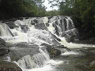 Cachoeira Meia Lua.