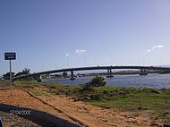 Ponte sobre o rio Mampituba: leva os gaúchos ao estado vizinho