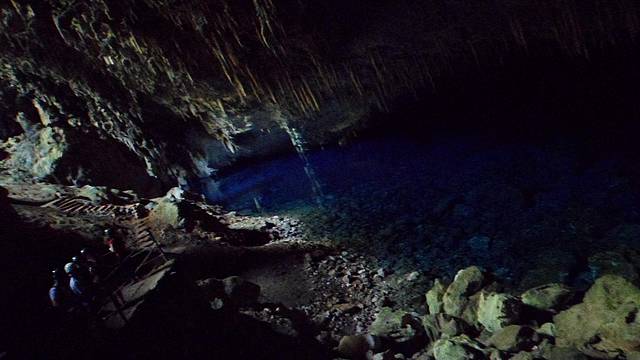 Gruta do lago azul