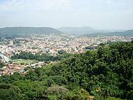 Vista da Cidade,rodeada por Morros