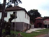 Casa da Confeco, Caminhos de Pedra