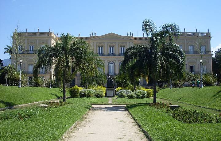 Resultado de imagem para Museu NACIONAL DO RIO