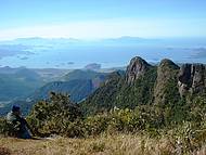 Do alto da serra, vista para a praia