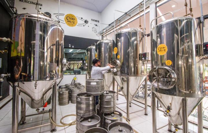 Vale conhecer o processo de produção das cervejas! 