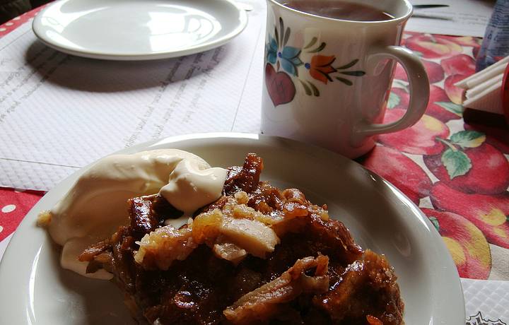 Delicioso Strudel de ma no Castelinho do Caracol