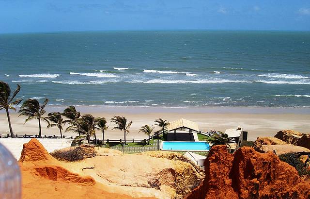 Vista do alto das falsias