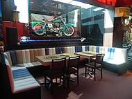 Bar dentro d Harley Davidson