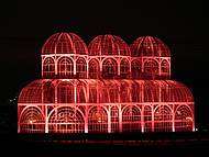 Curitiba by night - Jardim Botnico iluminado na semana cor de Rosa