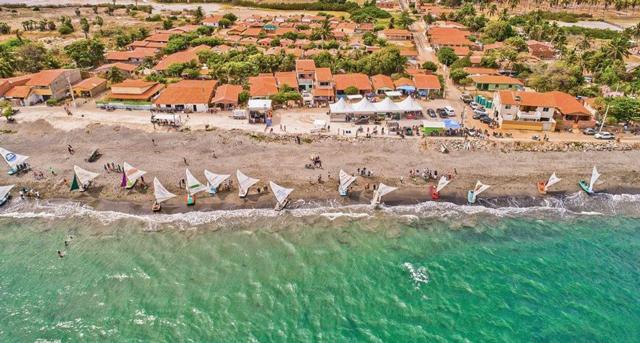 Águas cristalinas na divisa com o Rio Grande do Norte