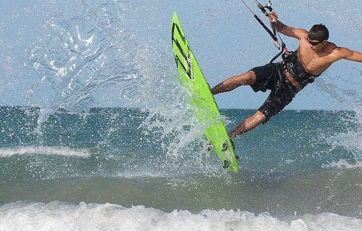 Meio Dia Onda Maneira Fly Wind - Jericoacoara-Brasil