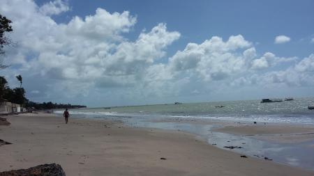 Praia do Poço - Litoral Norte da PB, passeios de barco para a Areia Vermelha