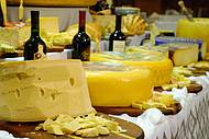 Maior mesa de queijos do Brasil