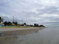 Praia Linda, com vista para os Recifes em Mar baixa.