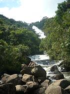 Cachoeira dos Pretos: Queda de 154 metros  uma das belas atraes - 