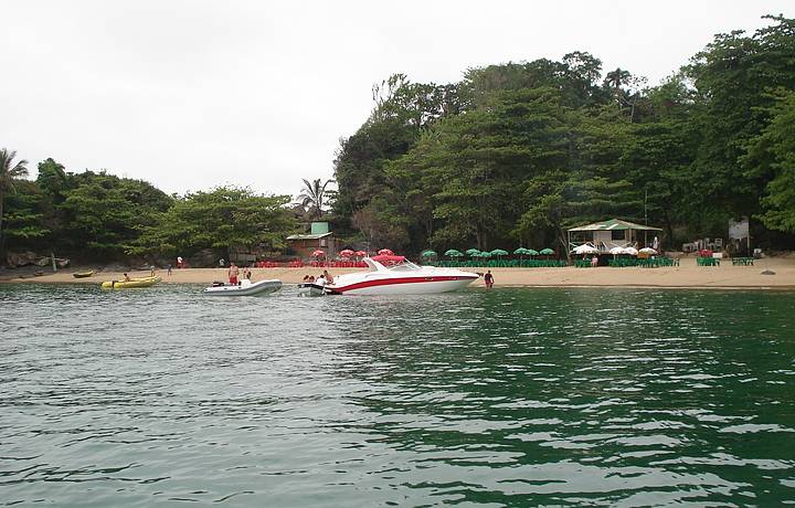 Acesso de lacha  praia