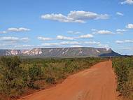 Estrada em direo  Serra do Esprito Santo