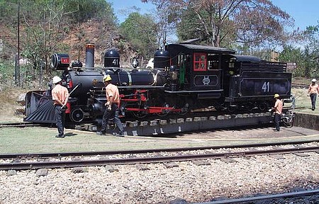 Belíssimo Trem Que Transporta Passageiros de São João Del Rei para Tiradentes