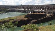 Passeio de nibus dentro de Itaipu