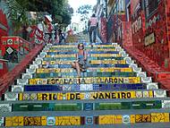 Na escadaria Selarn, o colorido  encantador