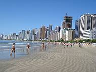 guas Mornas, Limpas e uma Boa Faixa de Areia