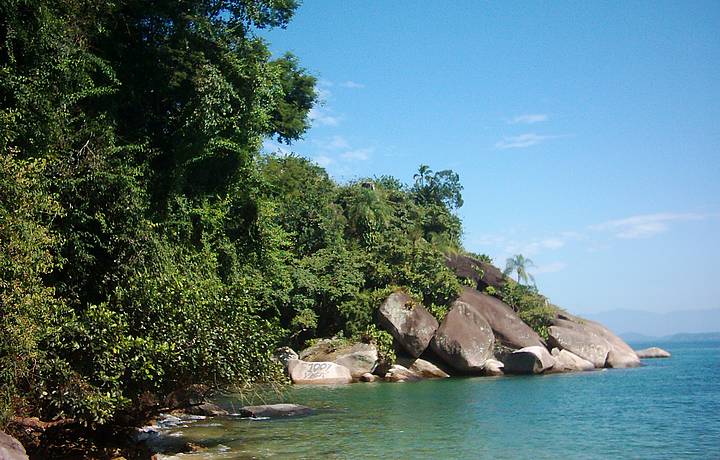 Praia do Tanguazinho, perfeita, com acesso por uma pequena trilha!