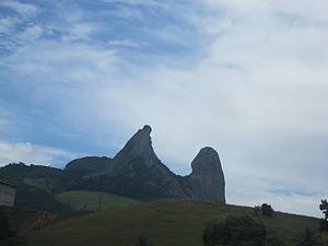 Pedra do Frade e a Freira: Carto-postal da regio<br>