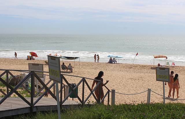 Naturismo  praticado com respeito e tranquilidade.