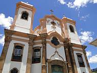 Uma das mais belas e ricas igrejas do Brasil