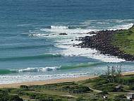 Praia do Silveira  cenrio de concorridos campeonatos de surf