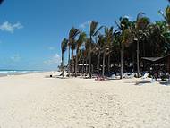 A beleza da praia anexa.