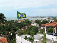 Fotografei isso de Olinda, ao longe d para ver a cidade do Recife.