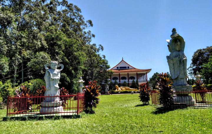 Passeio maravilhoso ao Templo Budista