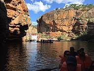 Passeio de Barco entre os canions