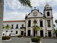 Mosteiro de So Bento nesta igreja o altar  todo revestido em ouro