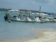Barcos que chegam de Barra de So Miguel