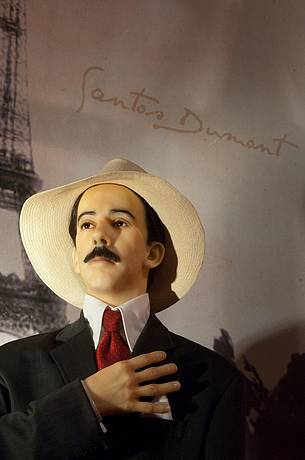 Santos Dumont tambm est entre os homenageados do espao